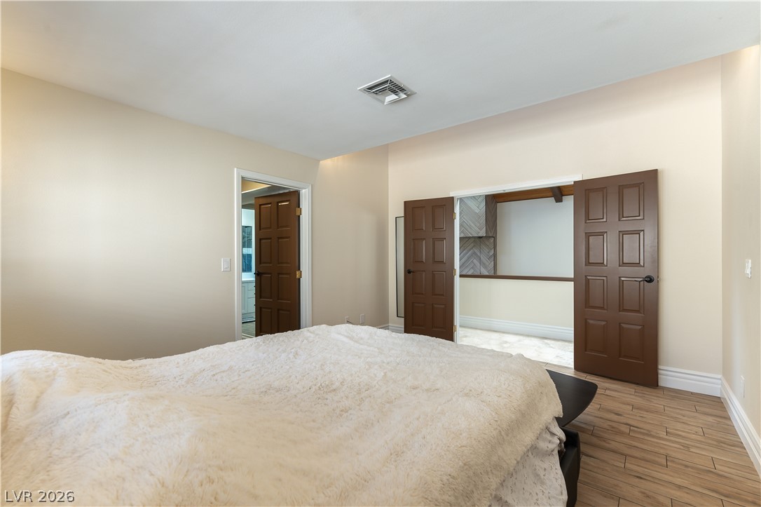 2845 Queens Courtyard Drive Las Vegas NV 89109
