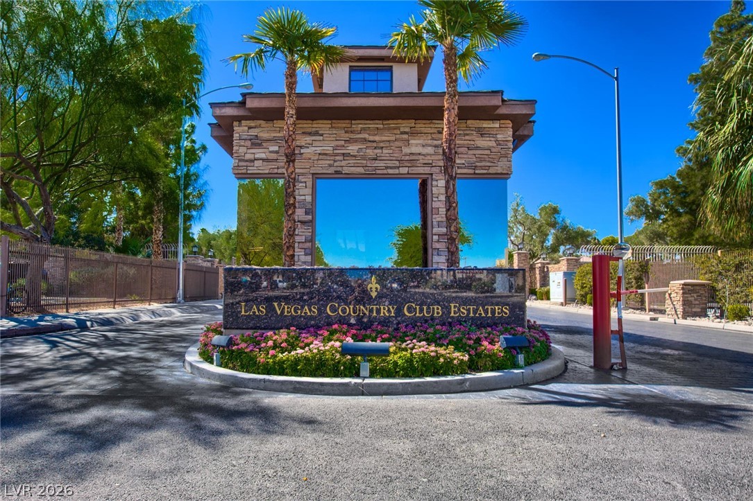 2845 Queens Courtyard Drive Las Vegas NV 89109