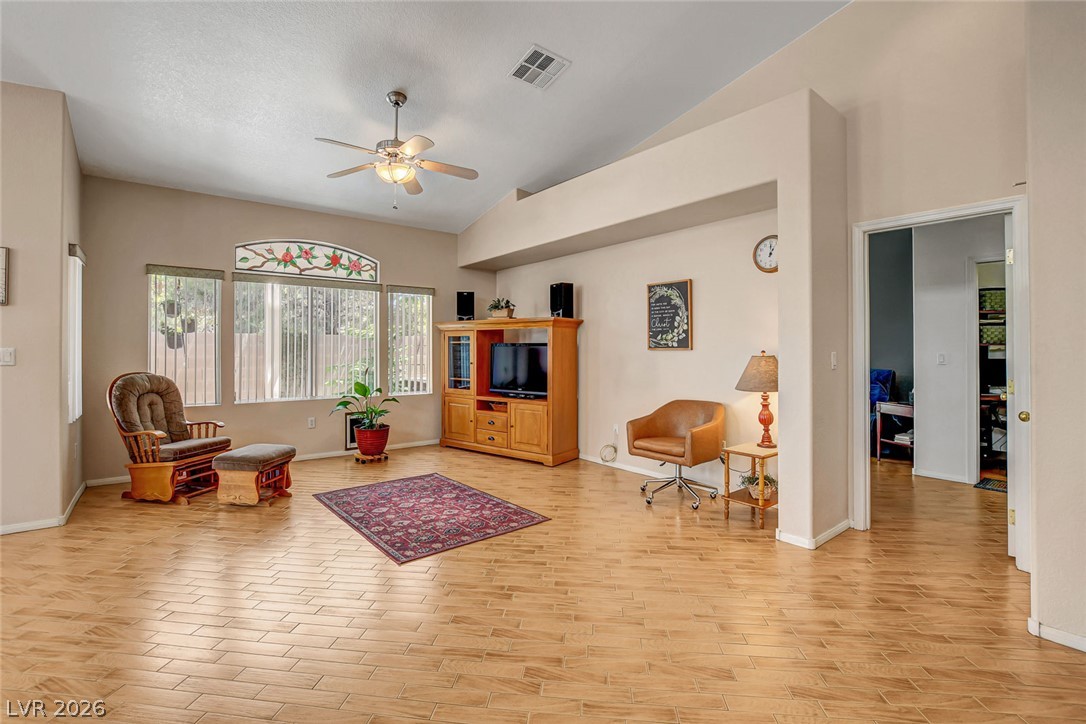 5090 Shadow River Street Las Vegas NV 89148