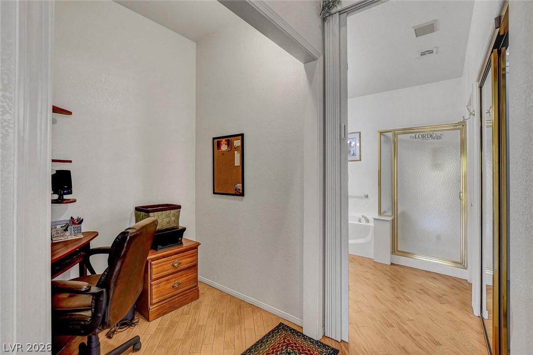 5090 Shadow River Street Las Vegas NV 89148