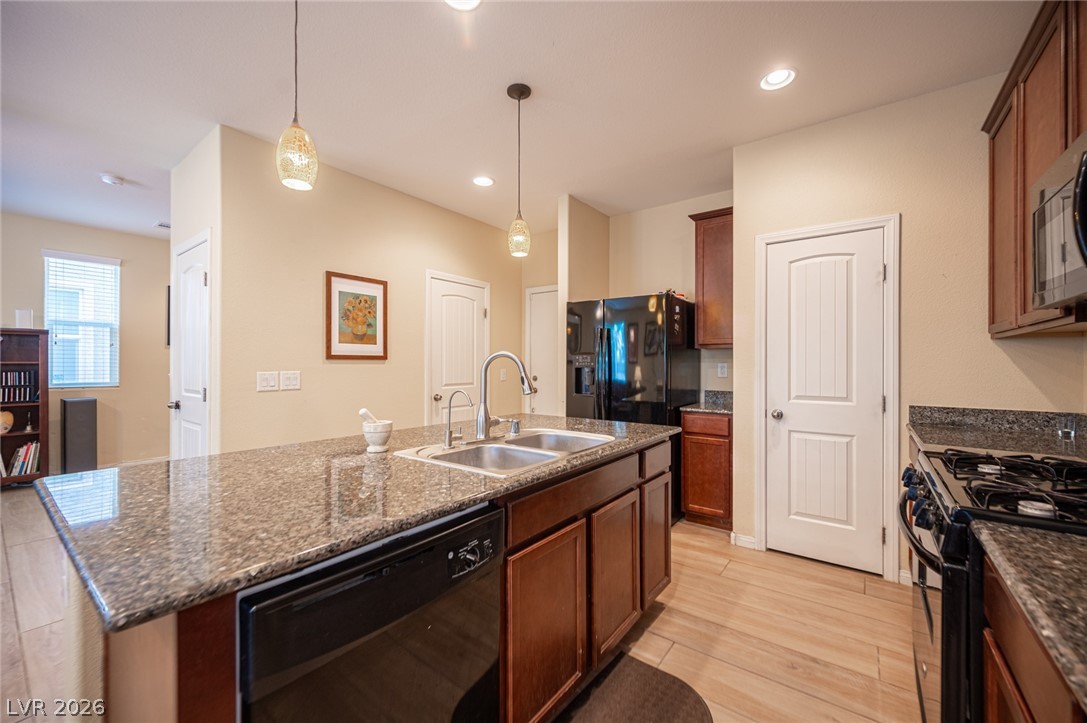 8614 Tara Hill Avenue Las Vegas NV 89148