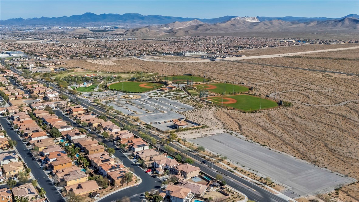 8614 Tara Hill Avenue Las Vegas NV 89148