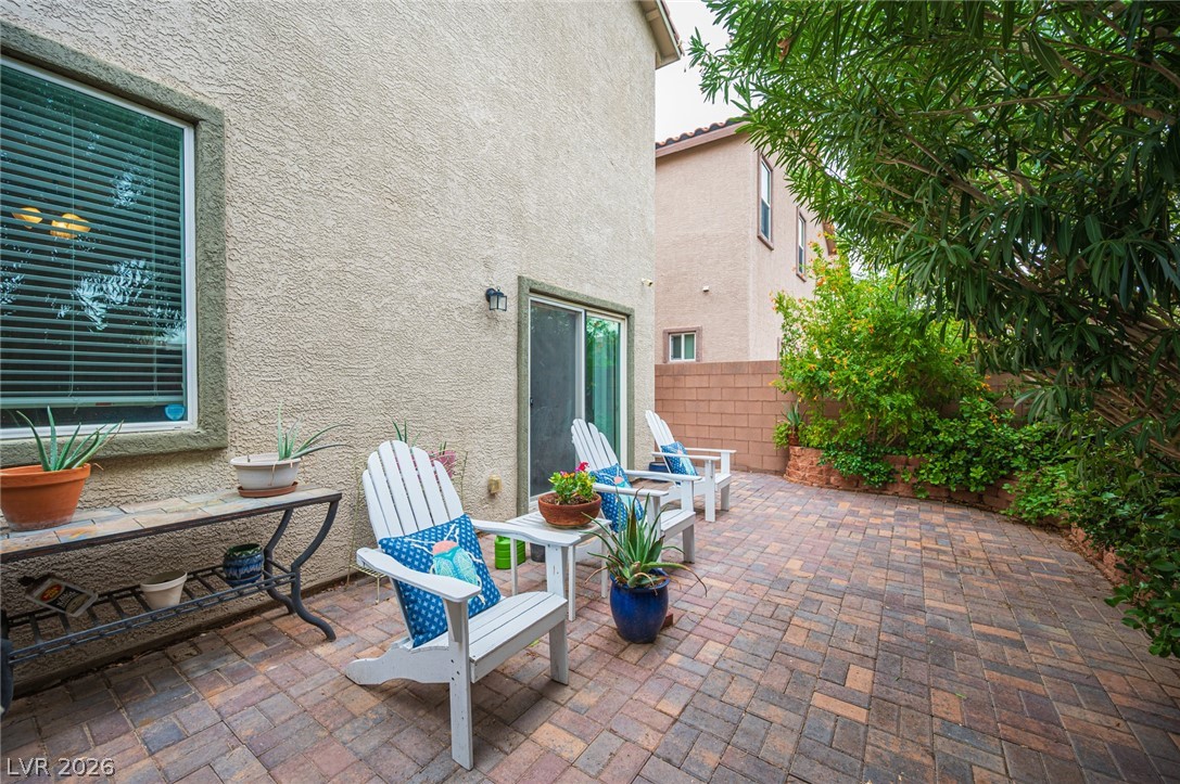 8614 Tara Hill Avenue Las Vegas NV 89148