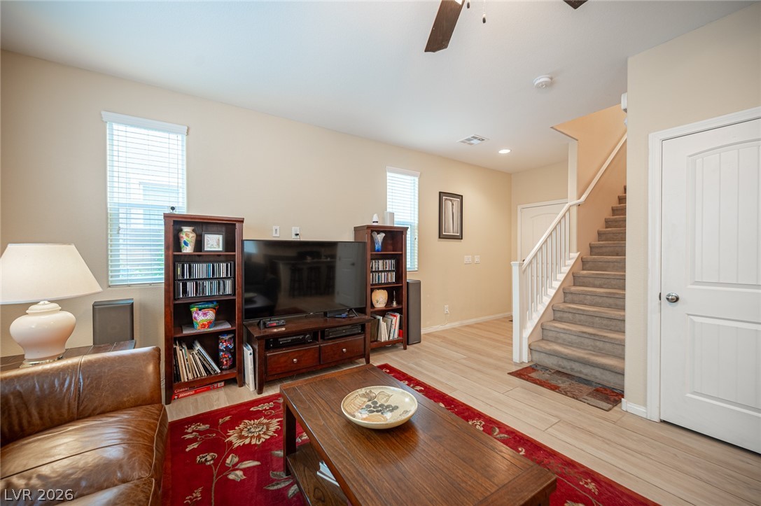 8614 Tara Hill Avenue Las Vegas NV 89148