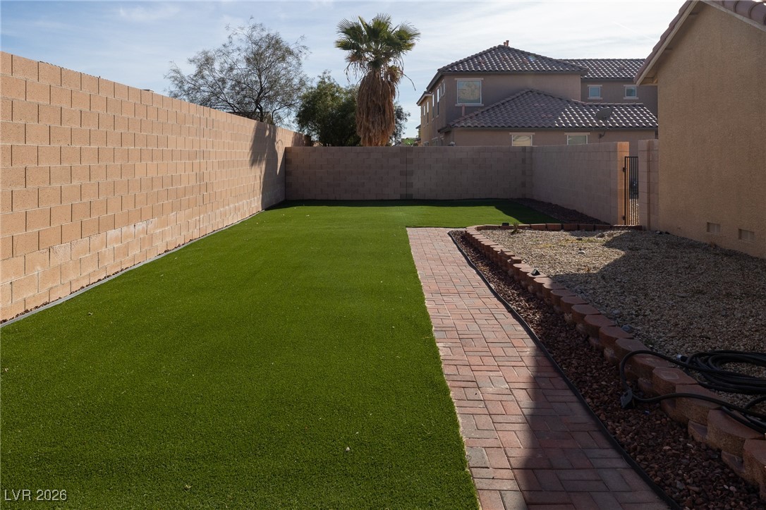 5866 Hollingshed Court North Las Vegas NV 89081