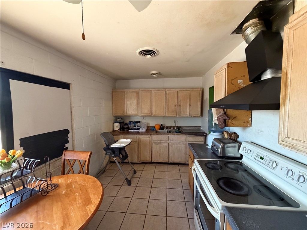 1913 Hart Avenue North Las Vegas NV 89032