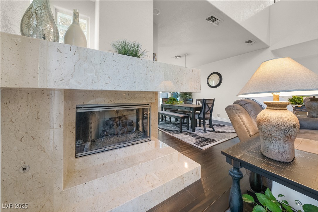 7960 Bermuda Dunes Avenue Las Vegas NV 89113