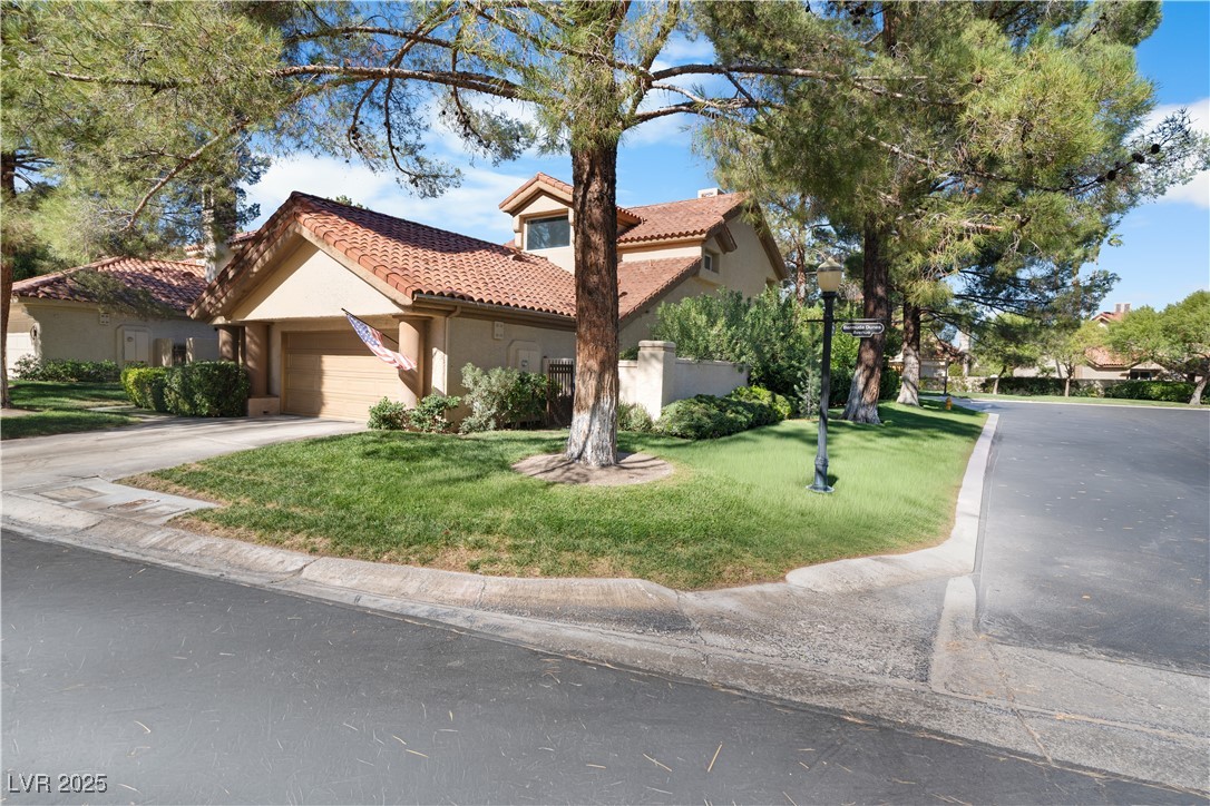 7960 Bermuda Dunes Avenue Las Vegas NV 89113
