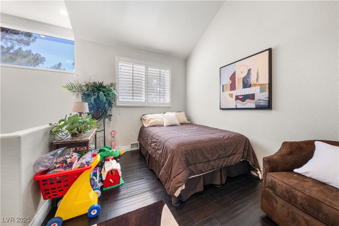 7960 Bermuda Dunes Avenue Las Vegas NV 89113