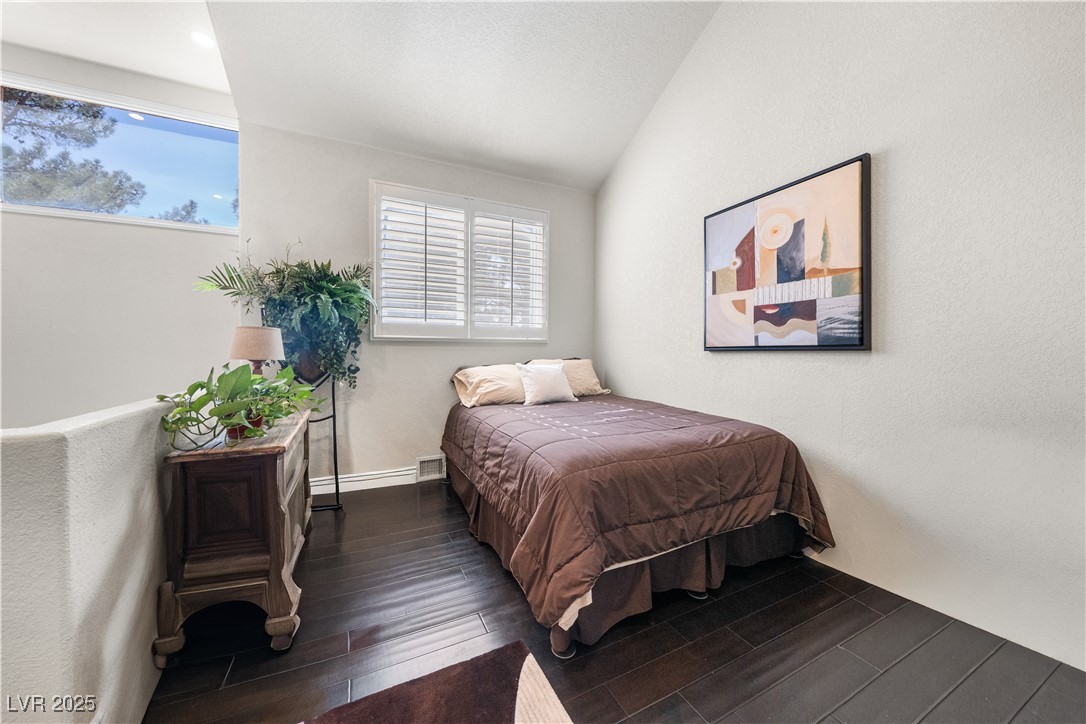 7960 Bermuda Dunes Avenue Las Vegas NV 89113
