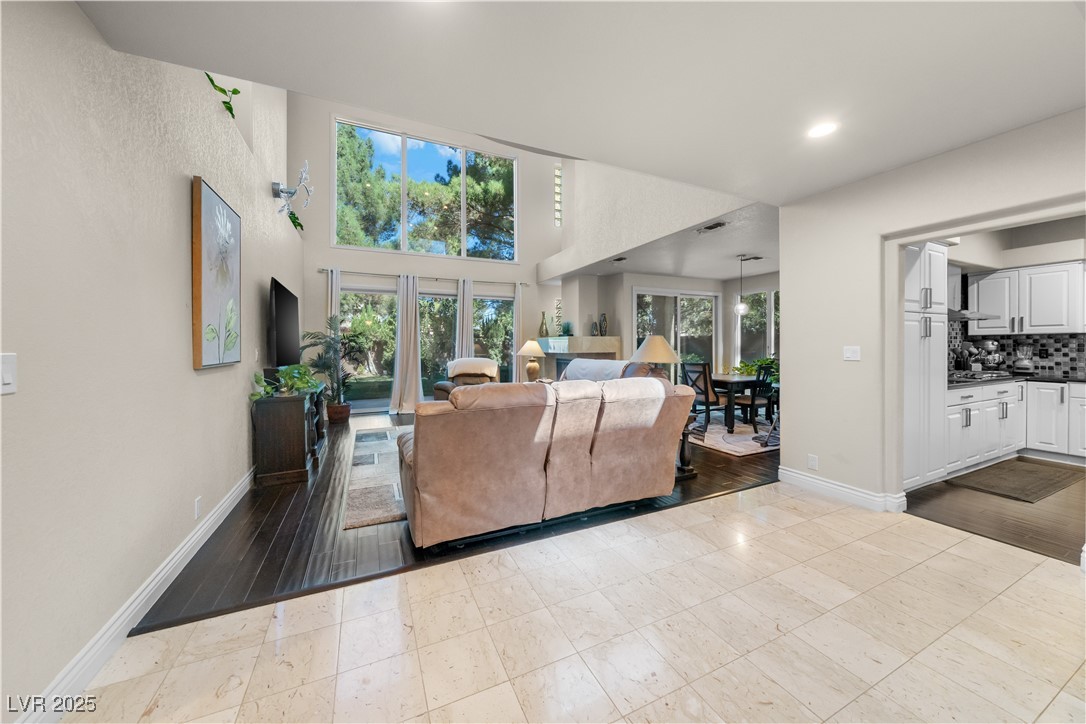 7960 Bermuda Dunes Avenue Las Vegas NV 89113