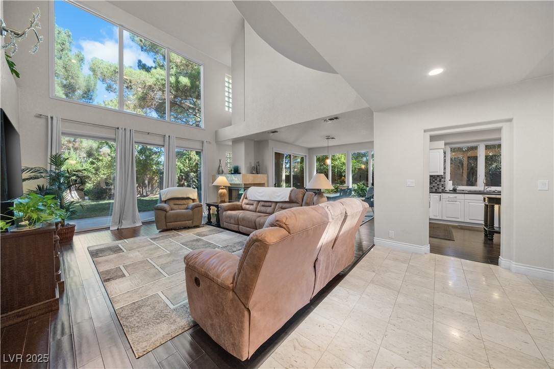 7960 Bermuda Dunes Avenue Las Vegas NV 89113