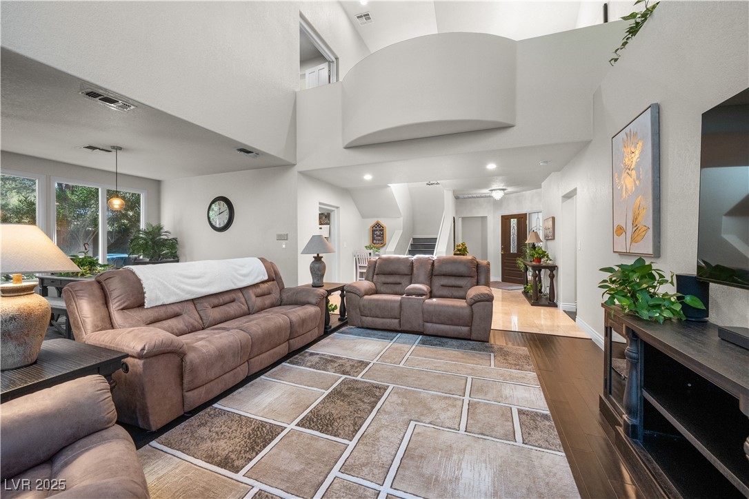 7960 Bermuda Dunes Avenue Las Vegas NV 89113