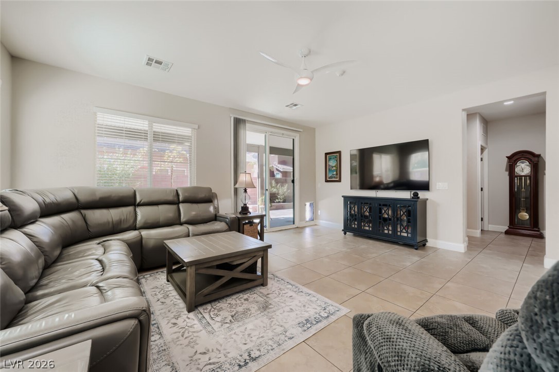 7931 Dell Ridge Avenue Las Vegas NV 89179