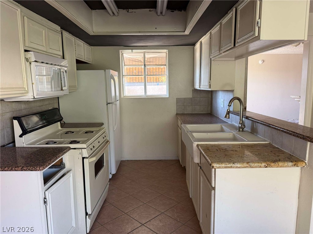 213 North Lamb Boulevard D Las Vegas NV 89110