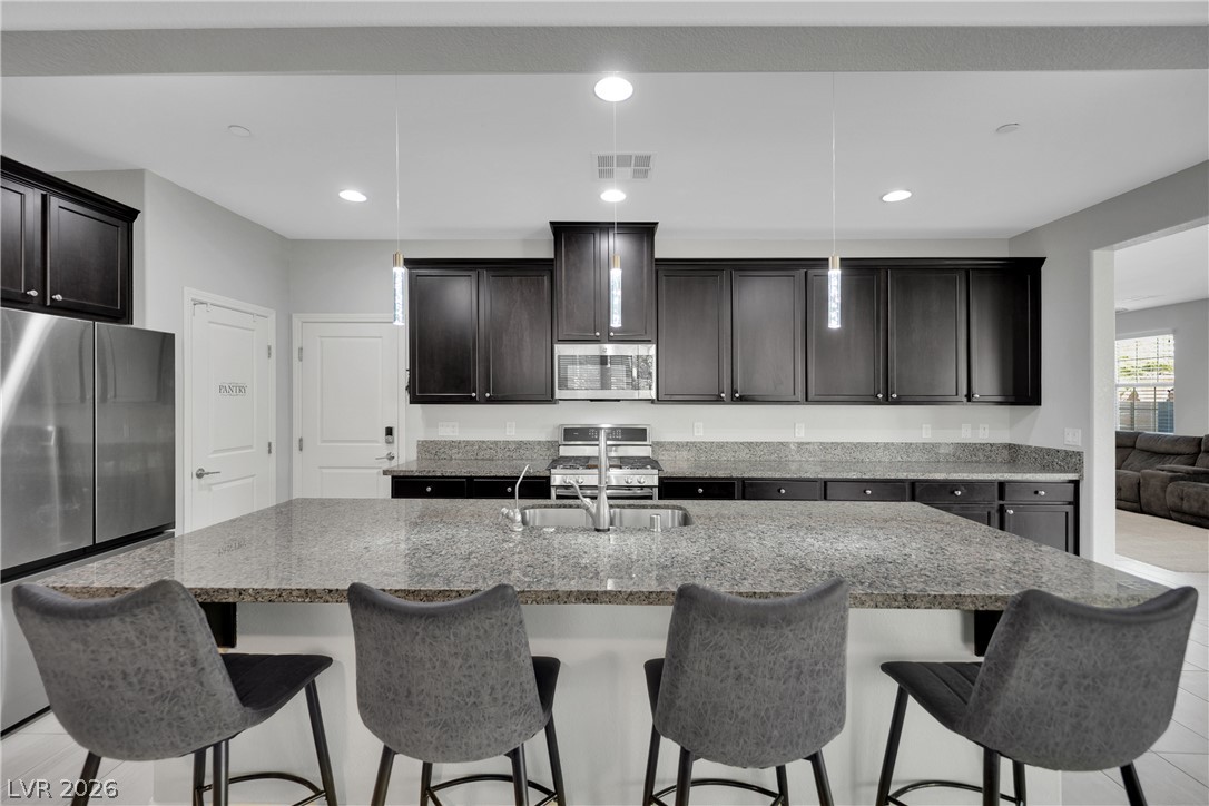 2504 Sable Ridge Henderson NV 89044