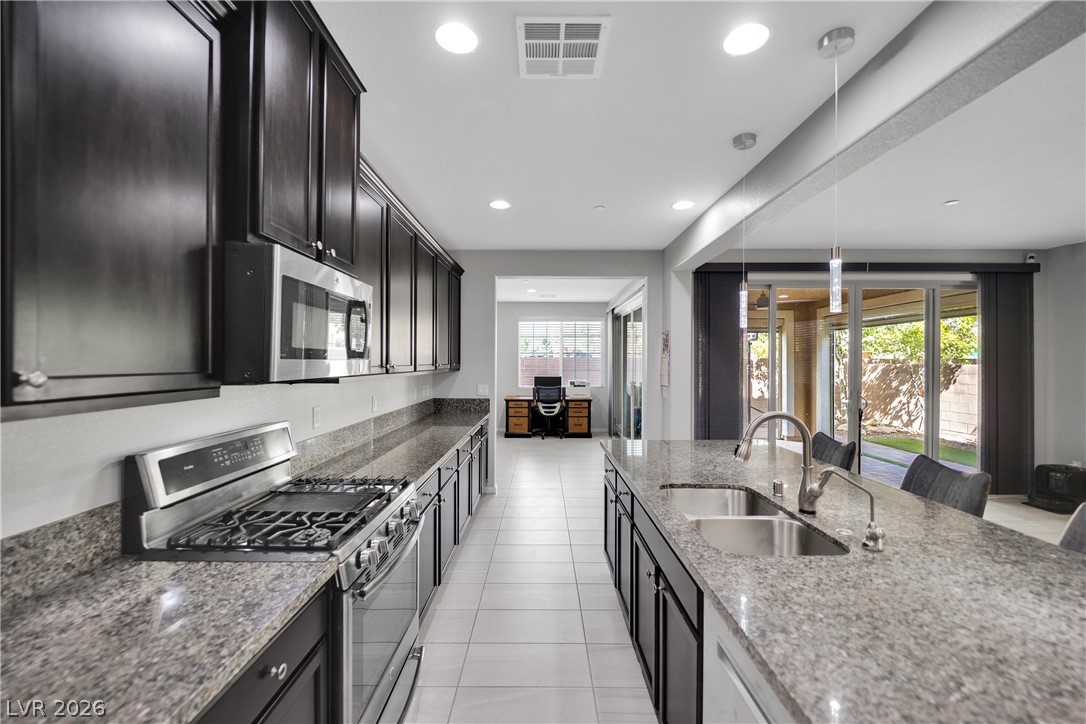 2504 Sable Ridge Henderson NV 89044
