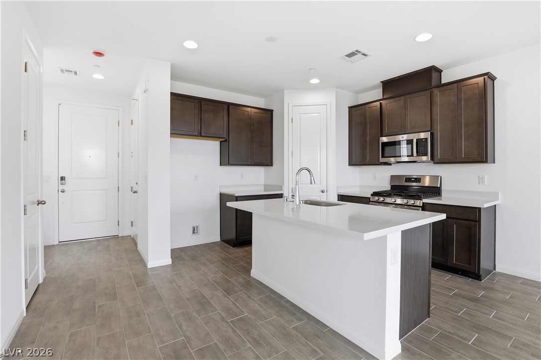 5334 Borra Hills Street Las Vegas NV 89148