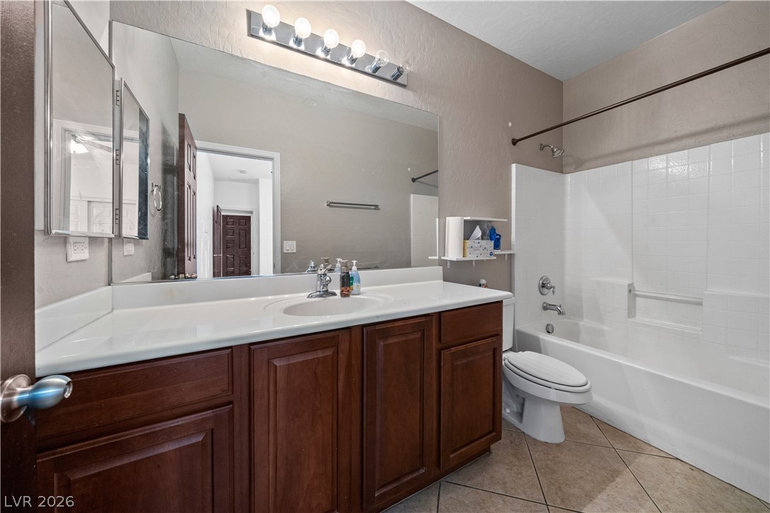 6824 Rolling Oaks Court Las Vegas NV 89131