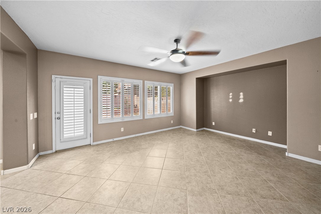 6824 Rolling Oaks Court Las Vegas NV 89131