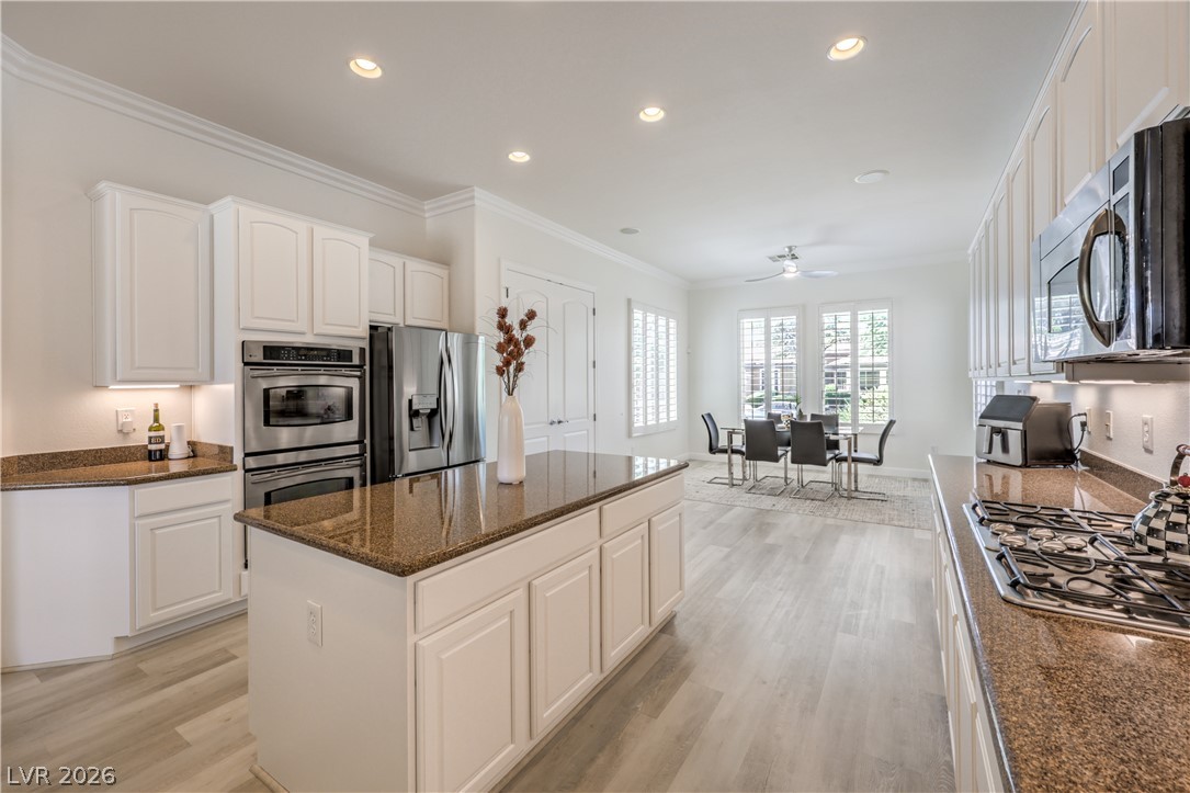 2984 Foxtail Creek Avenue Henderson NV 89052