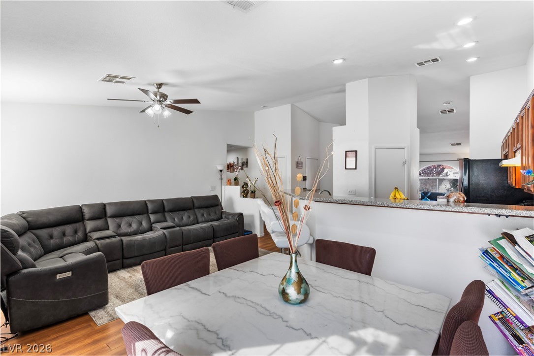 4627 Gleaming Meadows Street North Las Vegas NV 89031