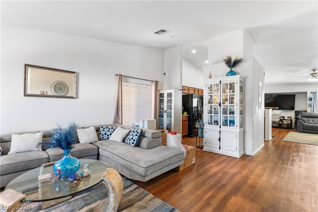 4627 Gleaming Meadows Street North Las Vegas NV 89031