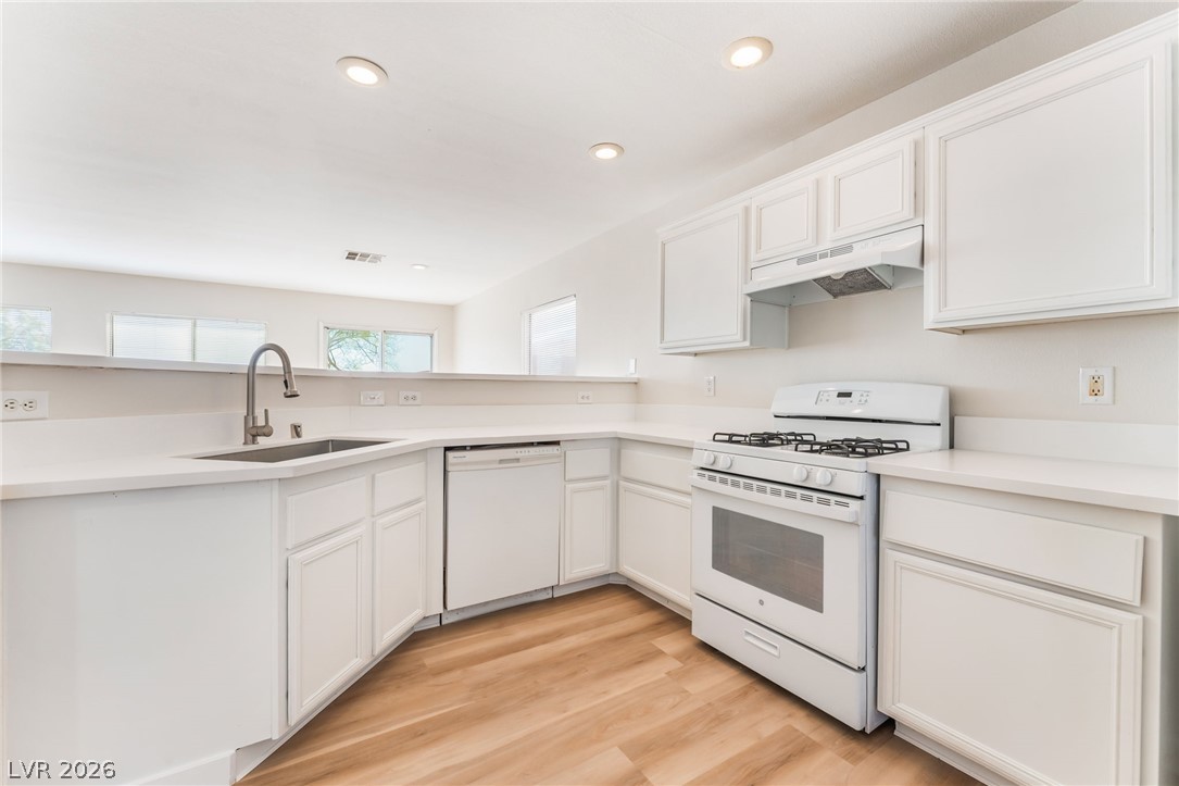 5326 Pine Bough Street North Las Vegas NV 89031