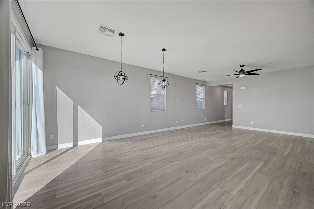 9467 Nottingham Bay Avenue Las Vegas NV 89178