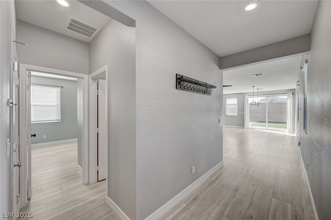 9467 Nottingham Bay Avenue Las Vegas NV 89178