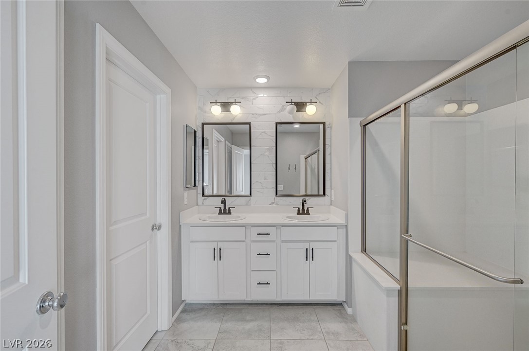 9467 Nottingham Bay Avenue Las Vegas NV 89178