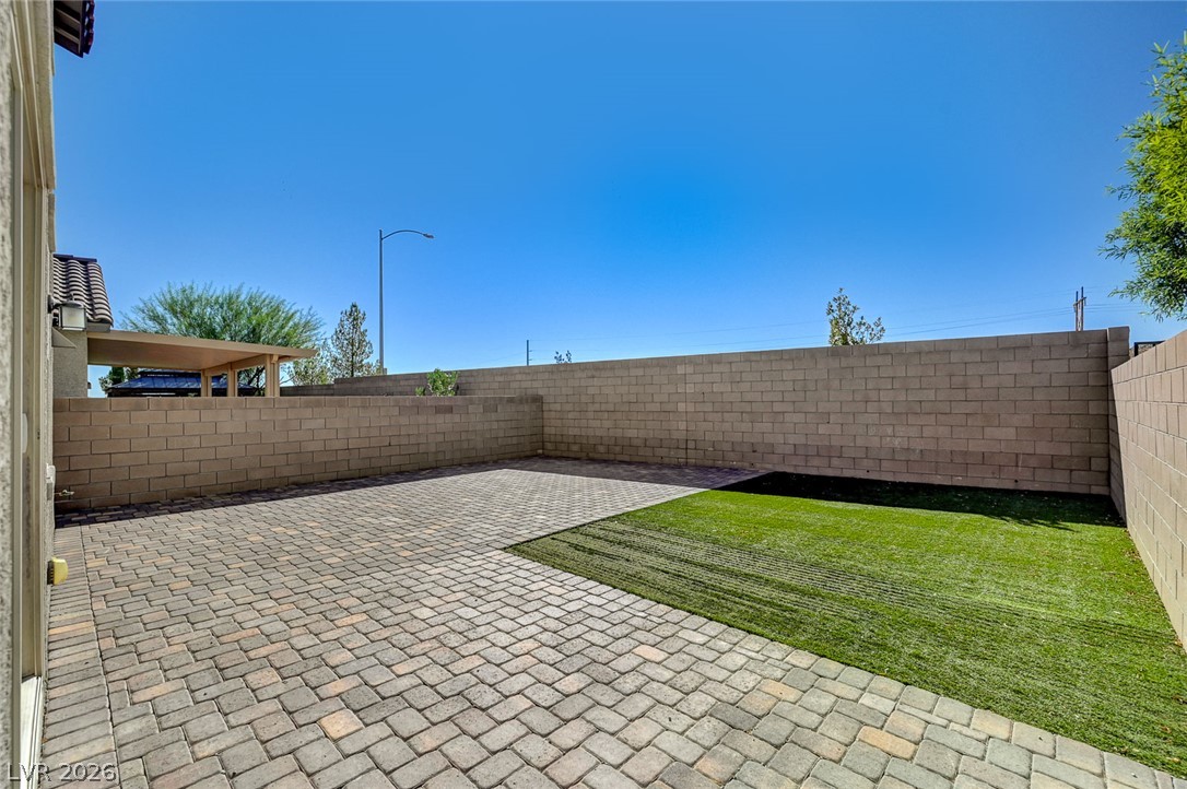 9467 Nottingham Bay Avenue Las Vegas NV 89178