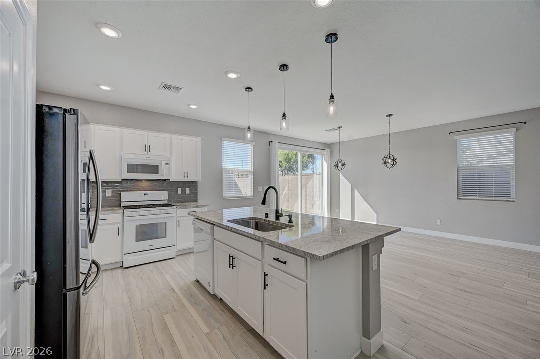9467 Nottingham Bay Avenue Las Vegas NV 89178
