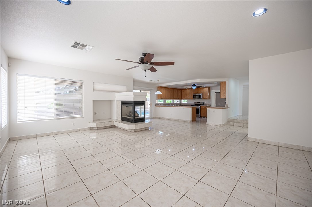 10761 Spruce Bough Street Las Vegas NV 89183