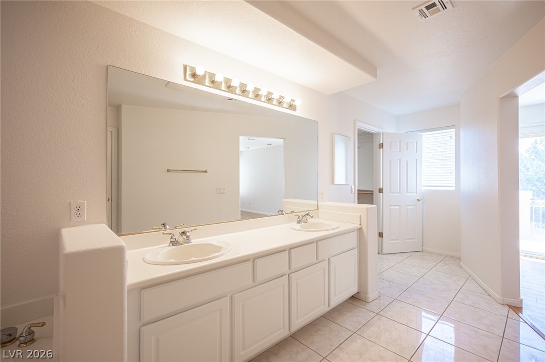 10761 Spruce Bough Street Las Vegas NV 89183
