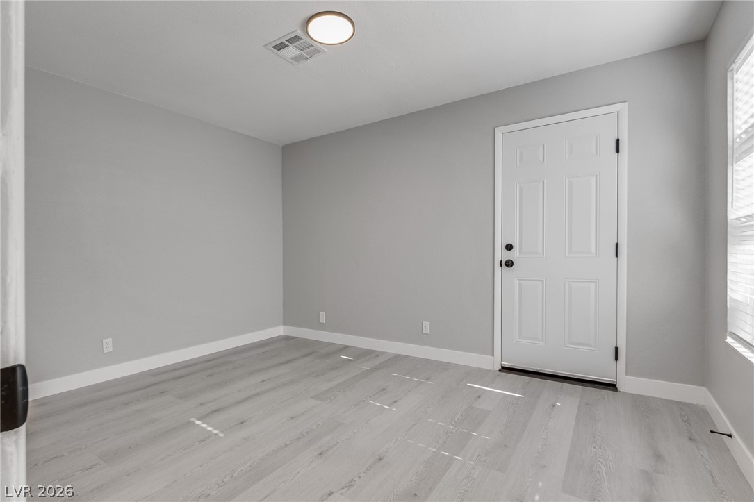 4339 Pinegrove Street Las Vegas NV 89147