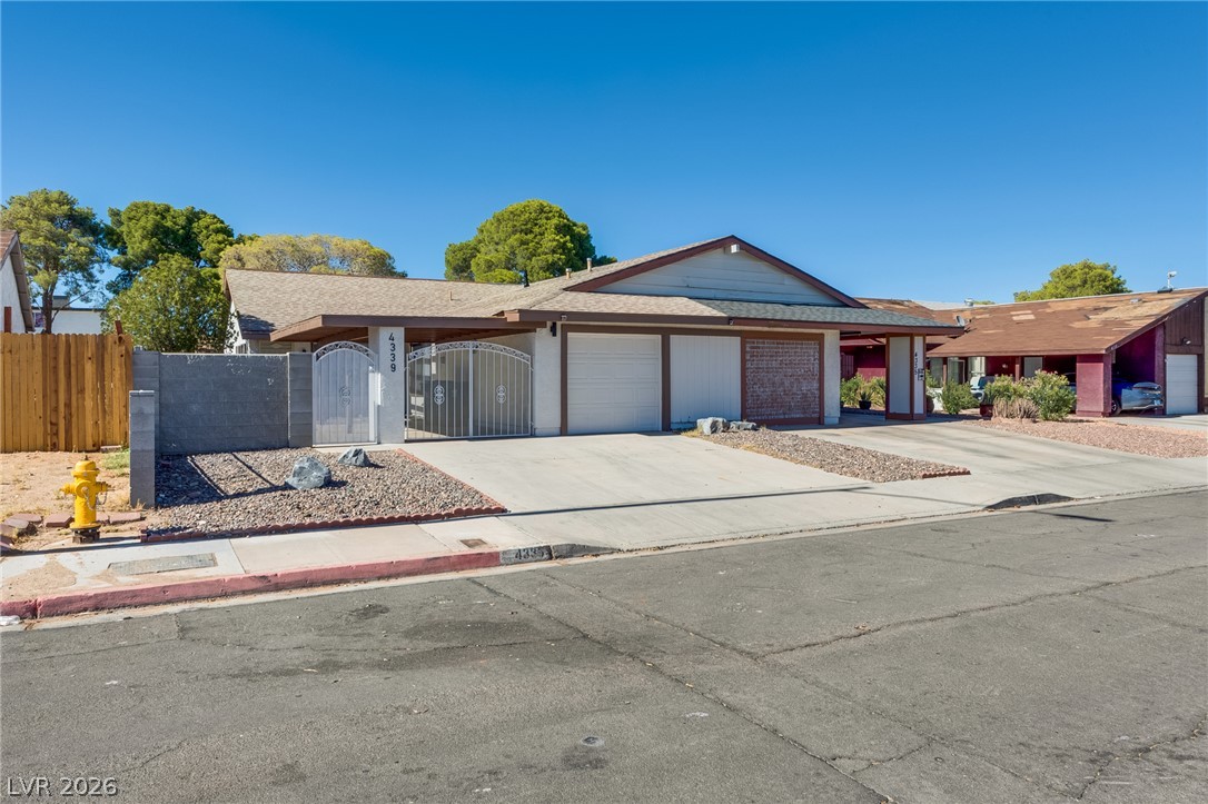 4339 Pinegrove Street Las Vegas NV 89147