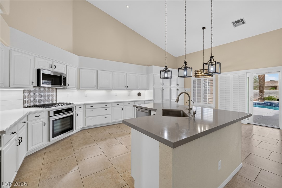 7712 Silver Wells Road Las Vegas NV 89149