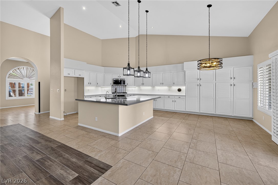 7712 Silver Wells Road Las Vegas NV 89149