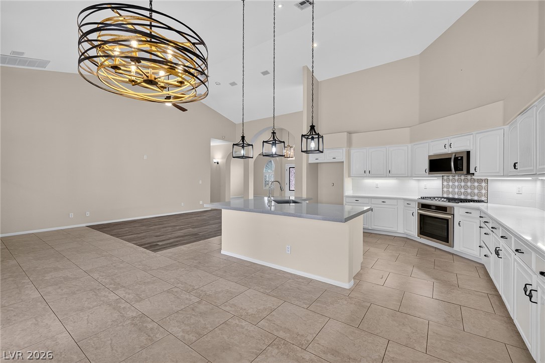 7712 Silver Wells Road Las Vegas NV 89149