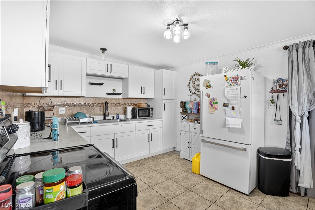 4686 Sheppard Drive Las Vegas NV 89122