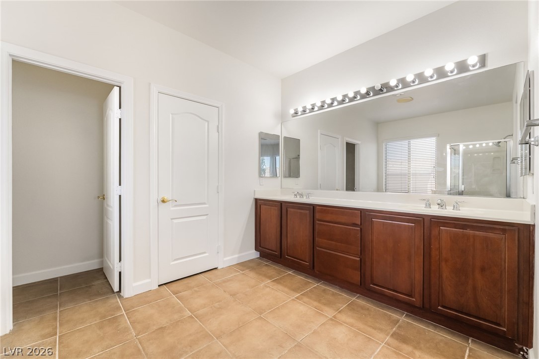 5725 Awakening Street North Las Vegas NV 89081