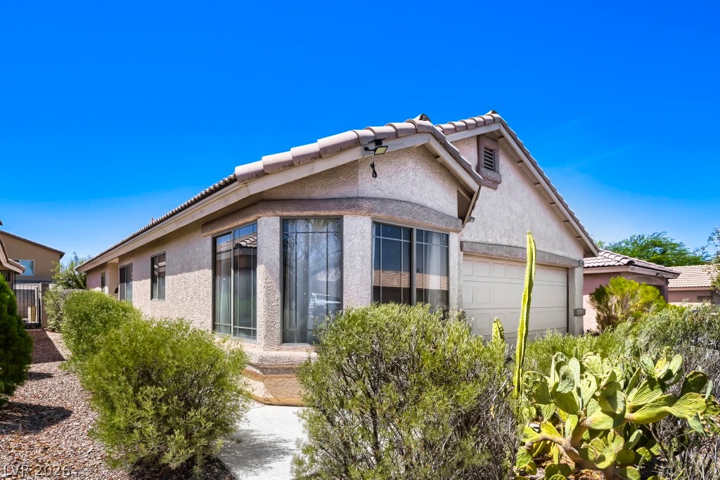 6431 Shining Sand Avenue Las Vegas NV 89142