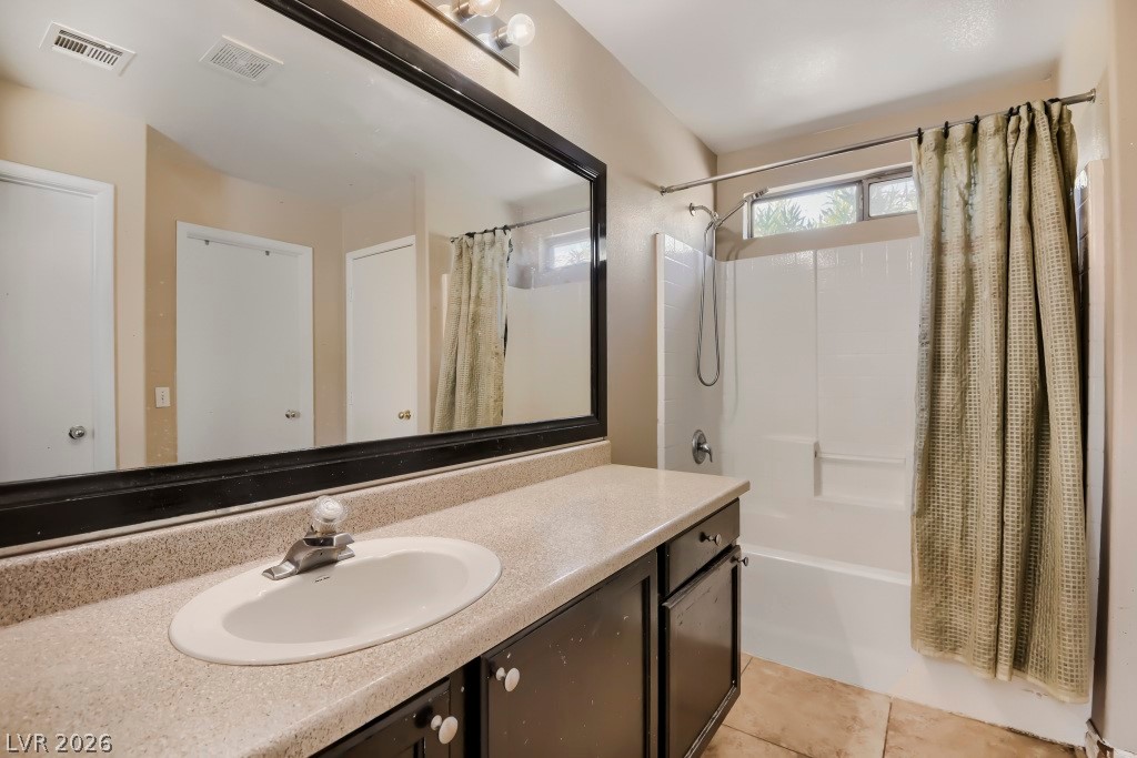 6431 Shining Sand Avenue Las Vegas NV 89142