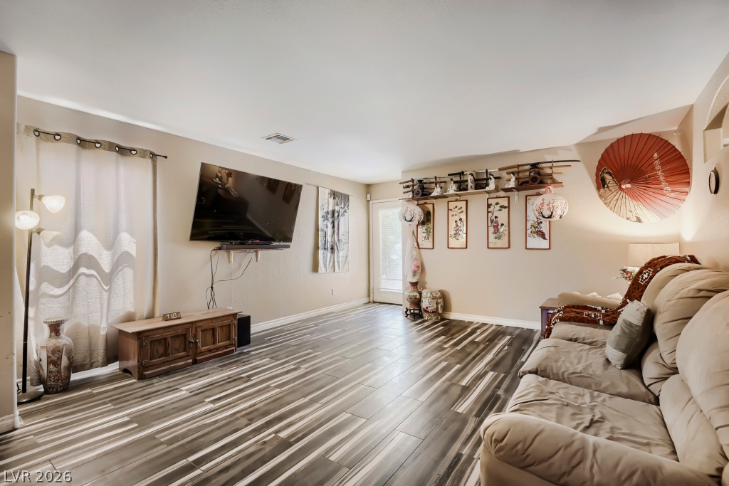 6431 Shining Sand Avenue Las Vegas NV 89142