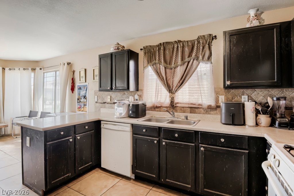 6431 Shining Sand Avenue Las Vegas NV 89142