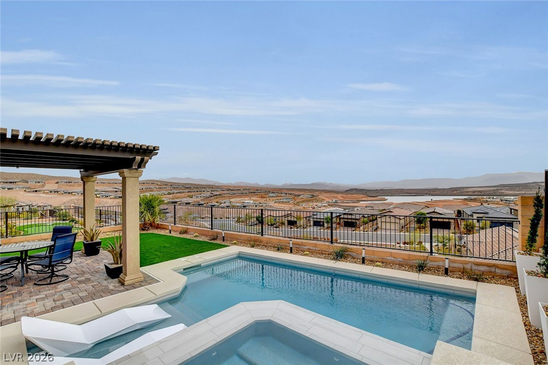 74 Lake Bluff Court Henderson NV 89011