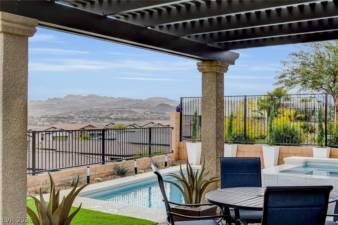 74 Lake Bluff Court Henderson NV 89011
