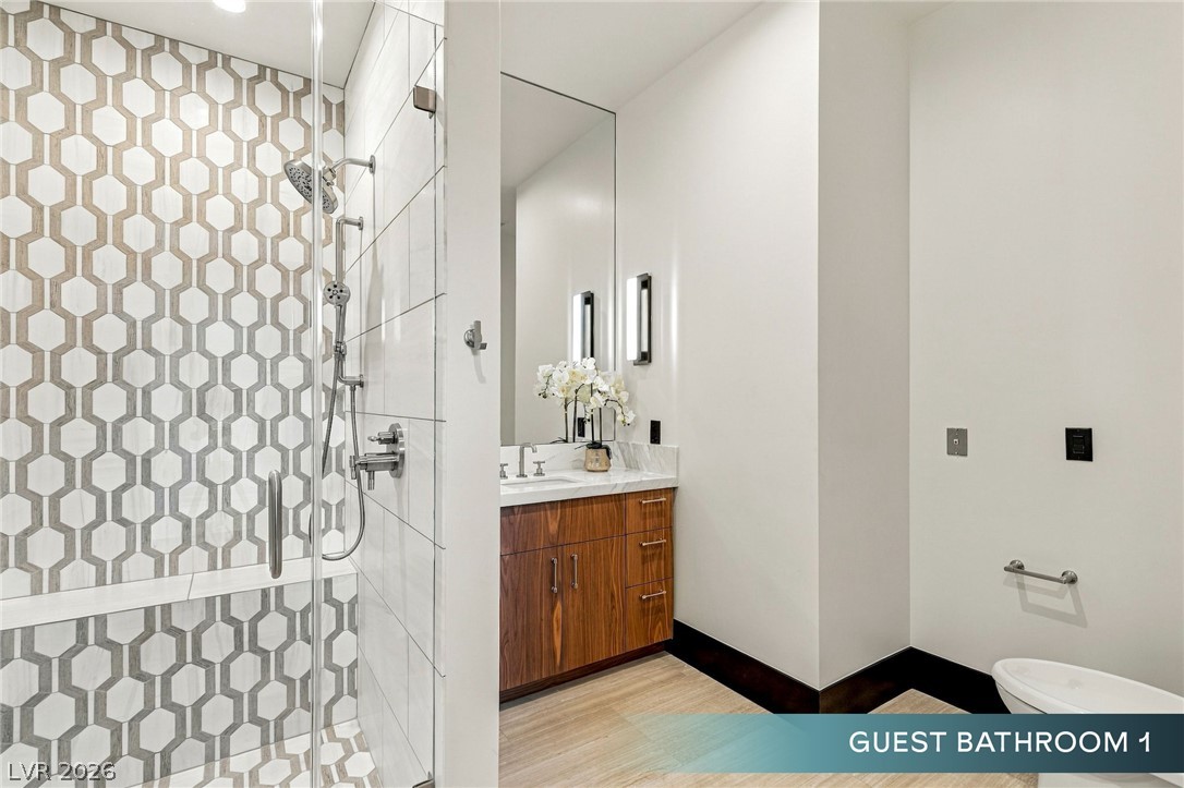 6 Bright Hollow Court Las Vegas NV 89135