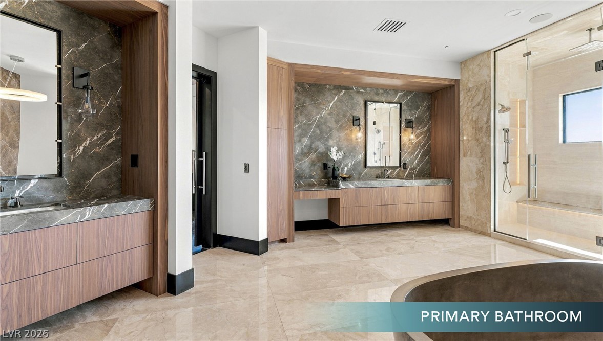 6 Bright Hollow Court Las Vegas NV 89135